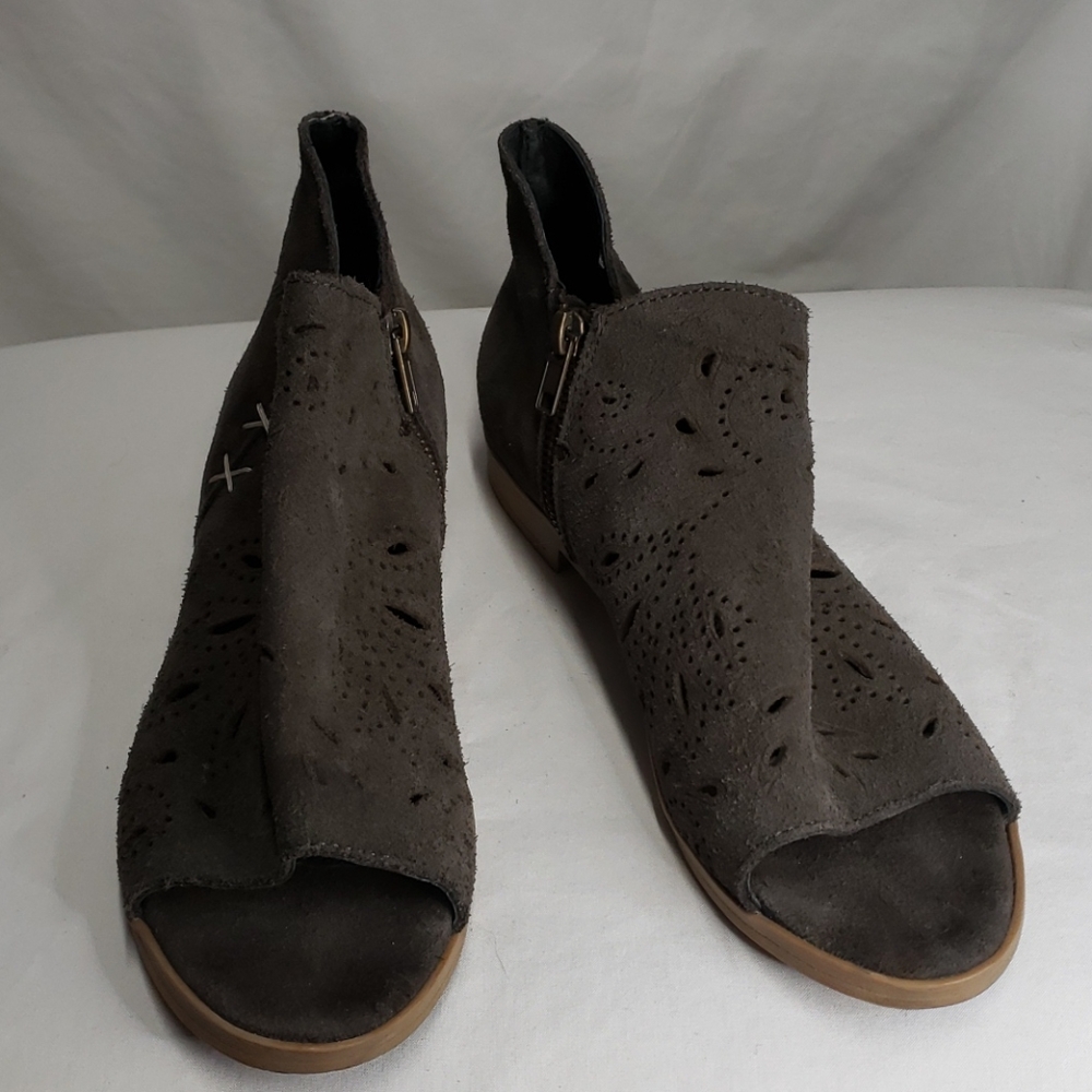 Coolway Nelia Cognac Suede Leather Cutout Peep-Toe Booties Shoe Size: 7